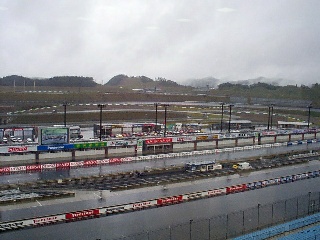 japan_motegi_boxview5_small.jpg (38807 bytes)